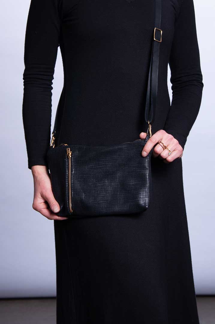 Switch hitter handbag - Textured black leather